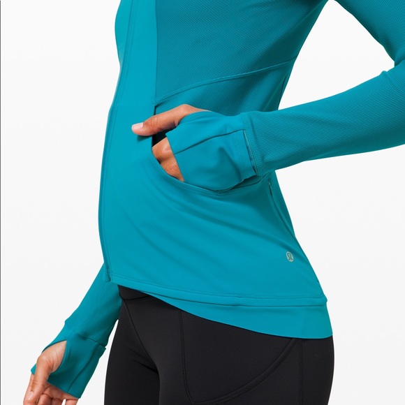 Lululemon jacket size 2 - Picture 13 of 14